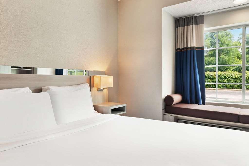 Microtel Inn & Suites By Wyndham Florence/Cincinnati Airpo Værelse billede