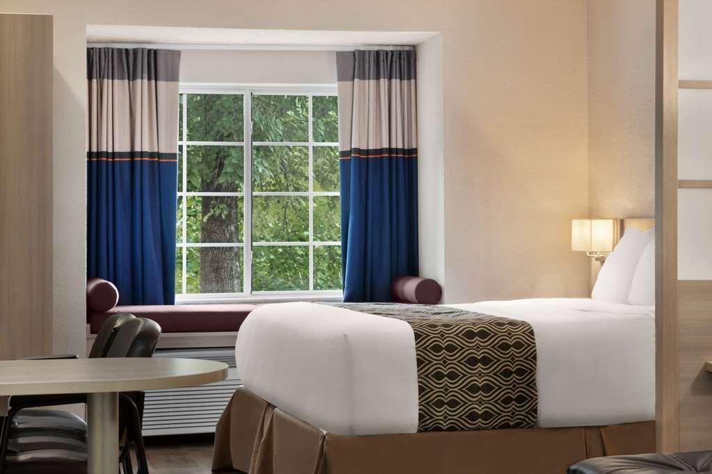 Microtel Inn & Suites By Wyndham Florence/Cincinnati Airpo Værelse billede