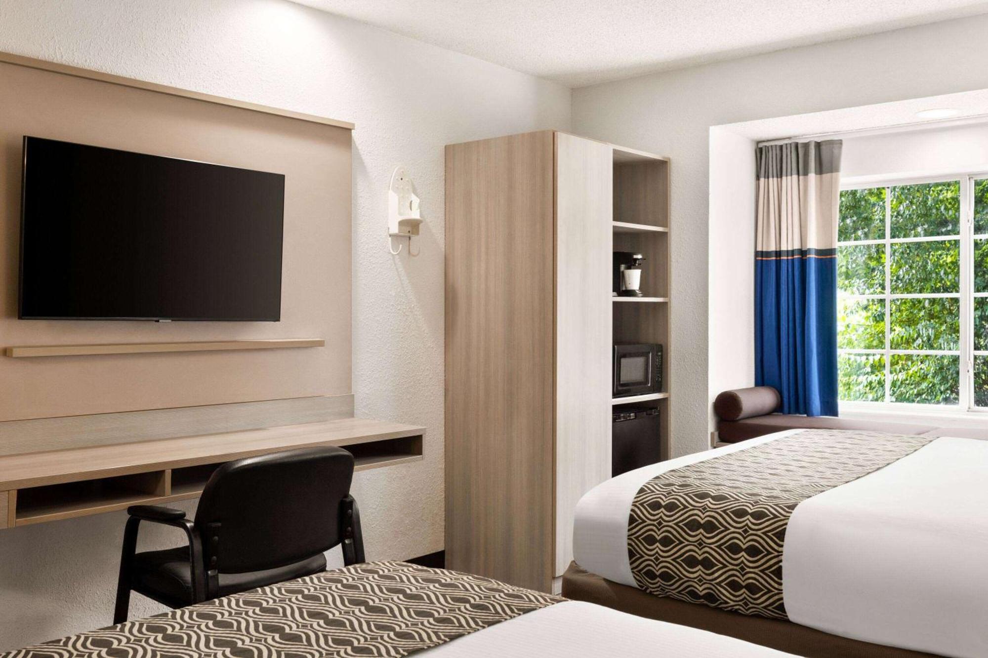 Microtel Inn & Suites By Wyndham Florence/Cincinnati Airpo Eksteriør billede