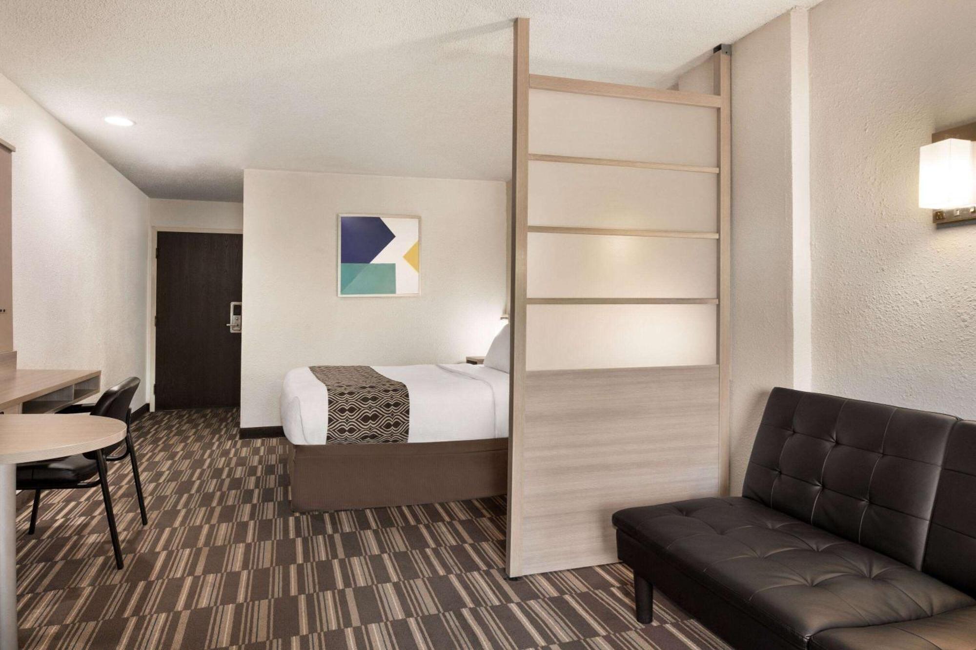 Microtel Inn & Suites By Wyndham Florence/Cincinnati Airpo Eksteriør billede