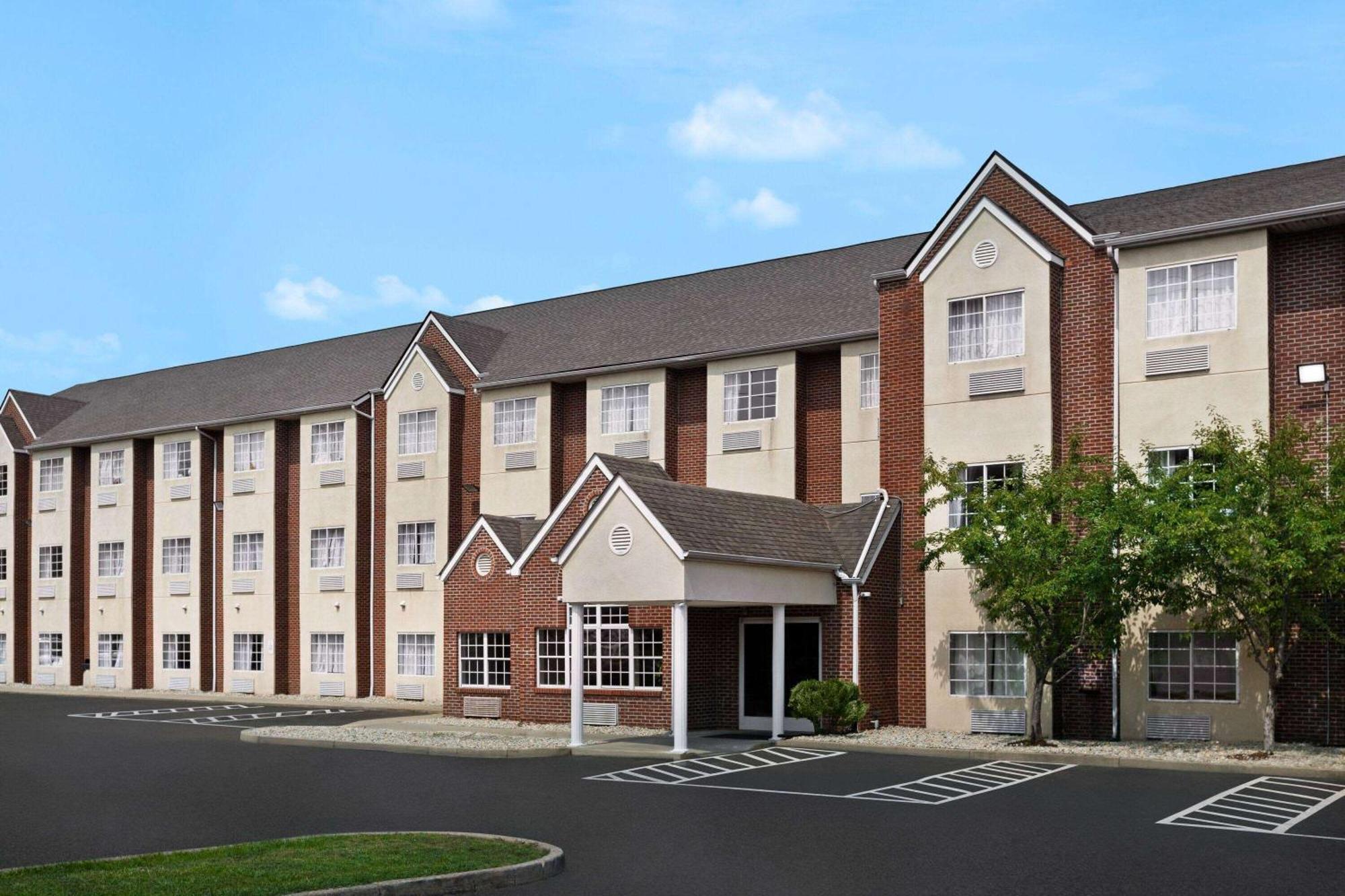 Microtel Inn & Suites By Wyndham Florence/Cincinnati Airpo Eksteriør billede